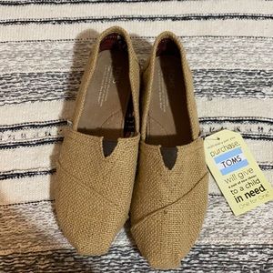 Women’s TOMS Alpargata Slip On Shoes Size 9 Light Tan Burlap NWT New With Tags